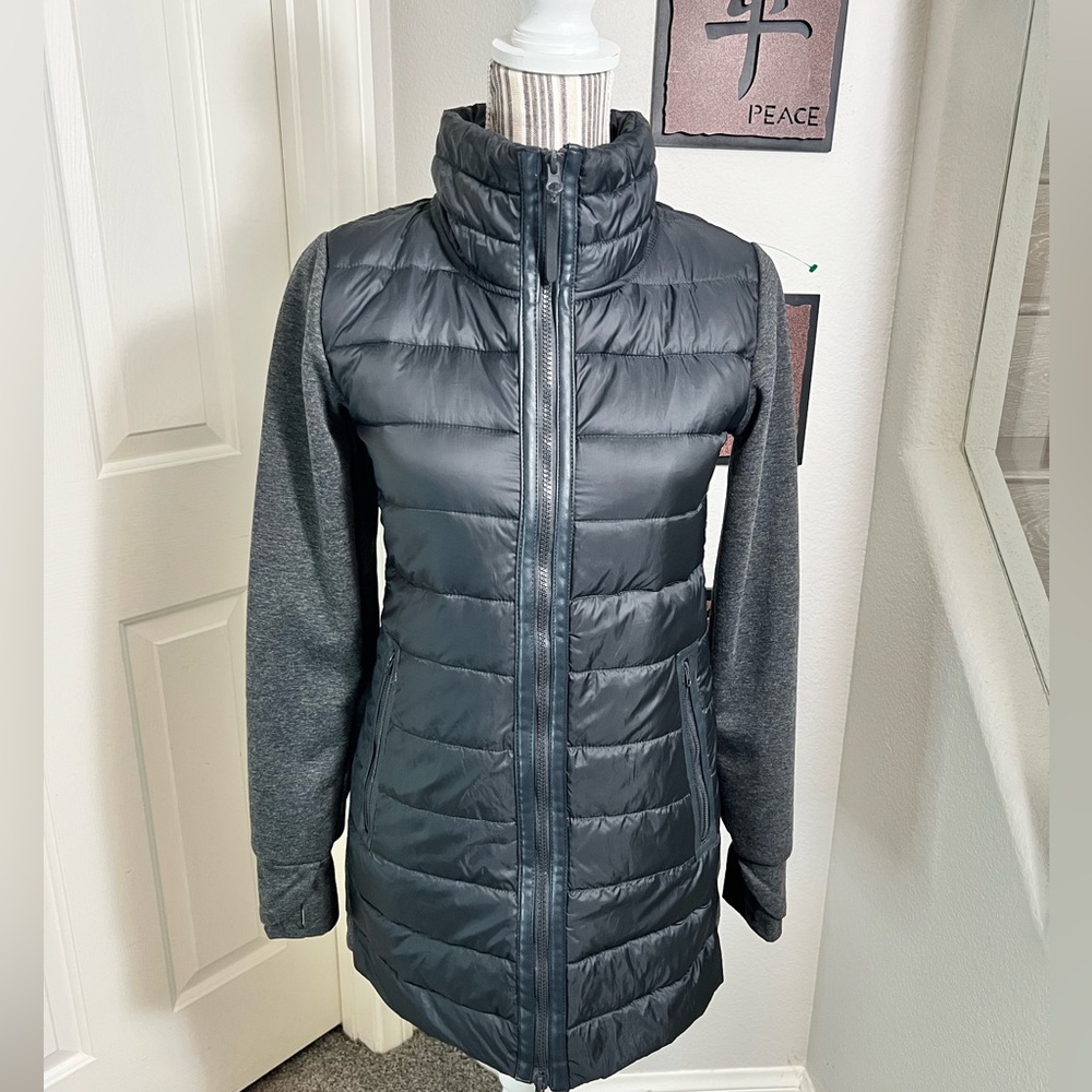 Mondetta Gray Puffer Long sleeve Thumb hole Zip up Lightweight Coat Jacket XS